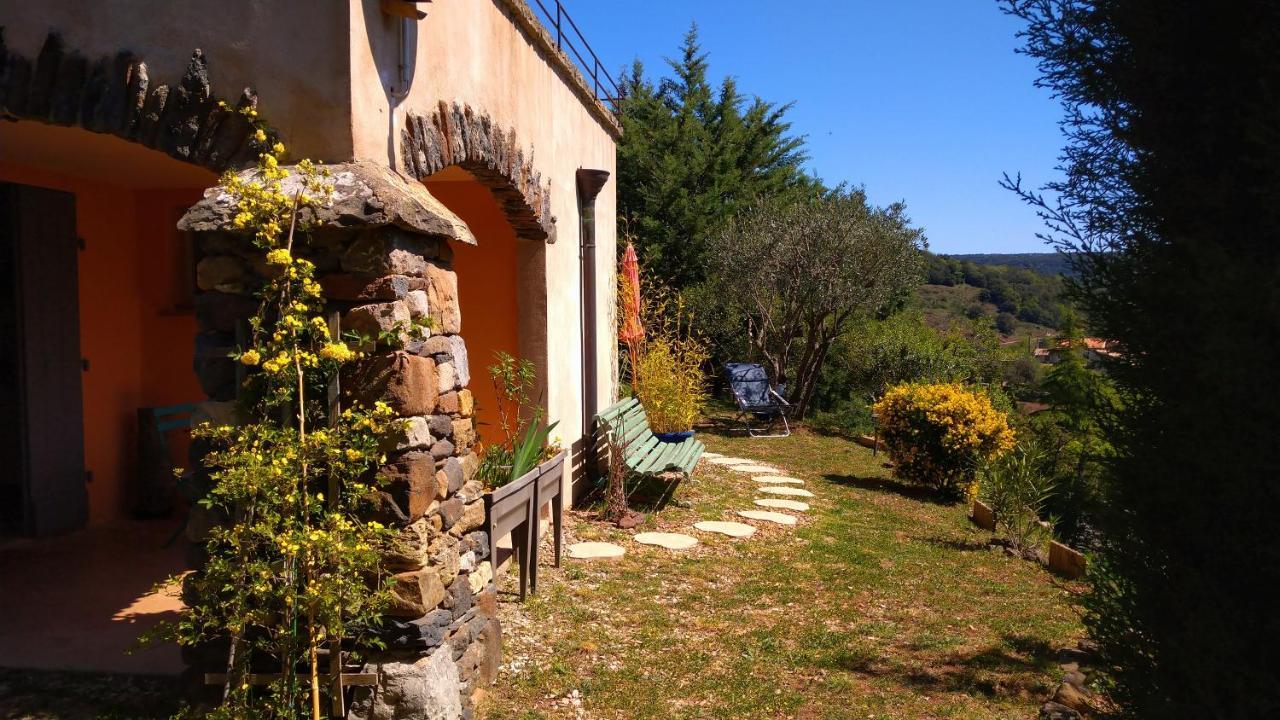 Le Chemin De Lauzieres Hotel Octon Luaran gambar